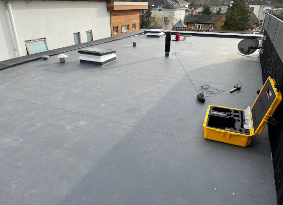 roof deck with testing equipment-580x420